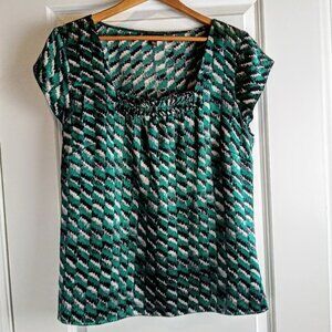 Tesori Green Geometric Silk Pleat Cap Sleeve Top
